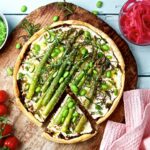 Veganskpaj med sparris och sojabönor